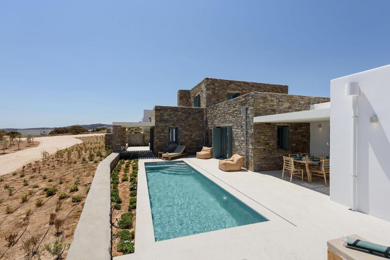 Villa Complex White And Rocks Páros Exteriör bild