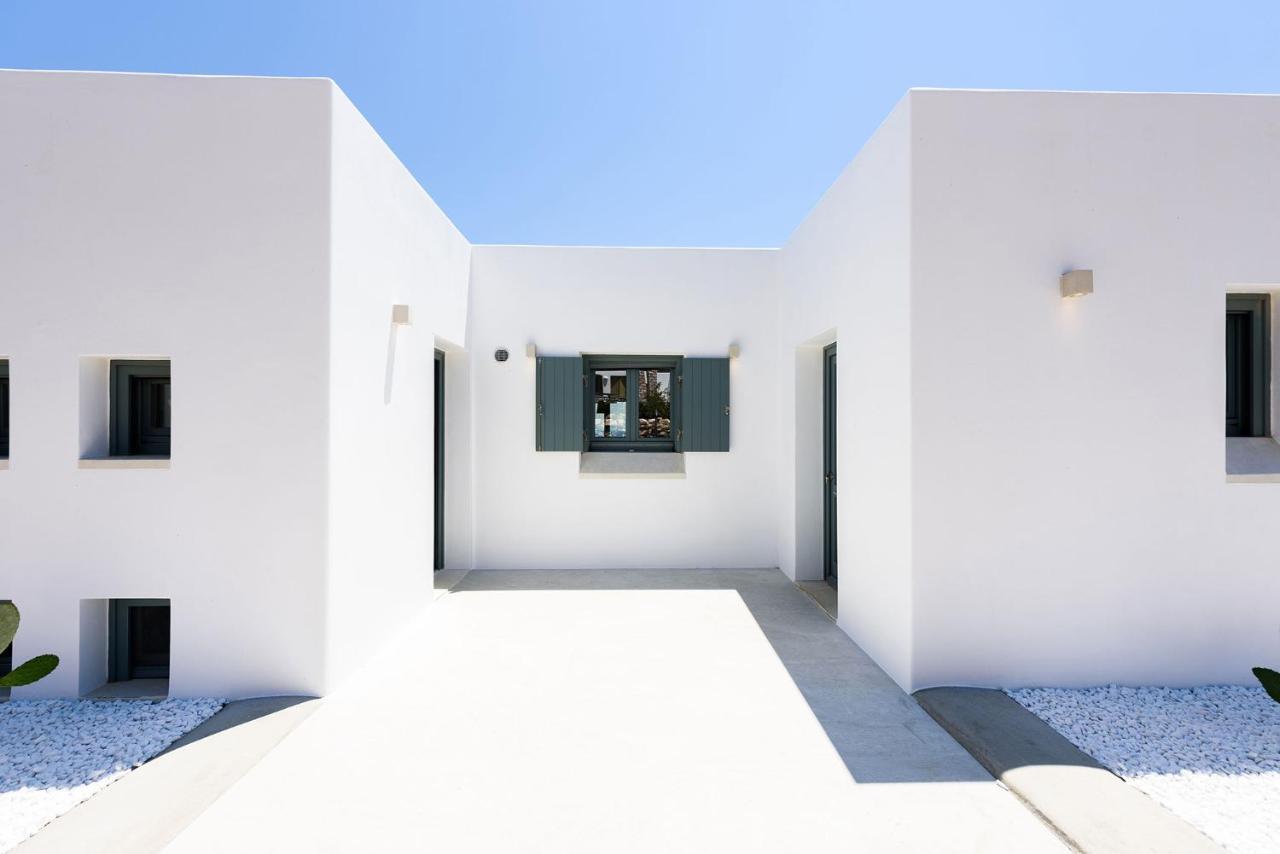 Villa Complex White And Rocks Páros Exteriör bild